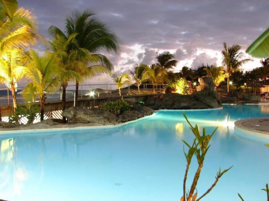 Agreable Studio Au Bord De Mer. Saint-Francois  Exterior foto