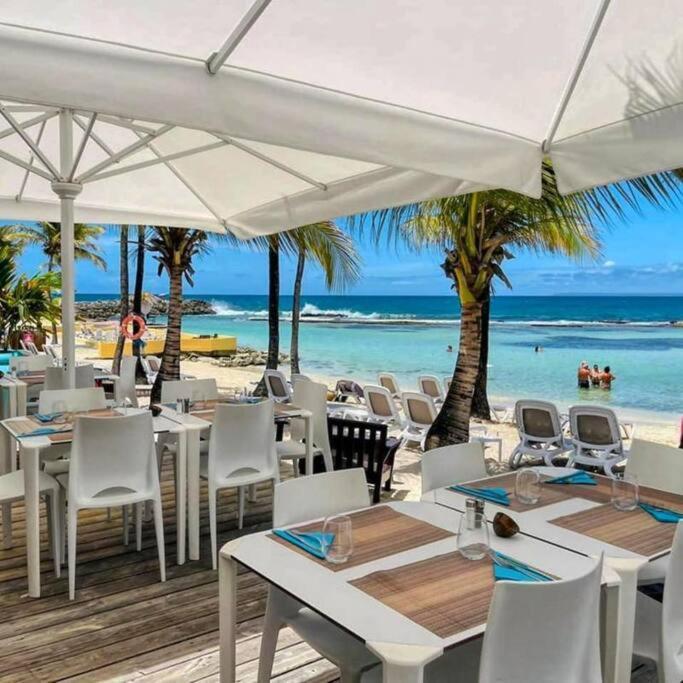 Agreable Studio Au Bord De Mer. Saint-Francois  Exterior foto